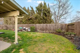 1565 Toralon Dr, Medford, OR 97501 - Photo 17