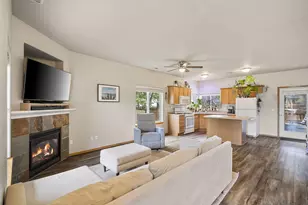 61210 Larkspur Loop, Bend, OR 97702 - Photo 3