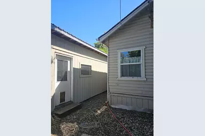 704 SW K Street, Grants Pass, OR 97526 - Photo 19