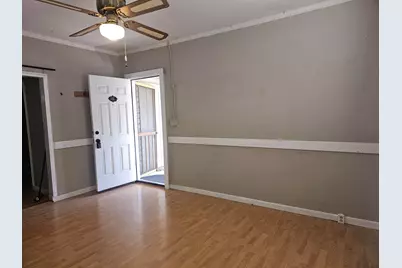 704 SW K Street, Grants Pass, OR 97526 - Photo 3