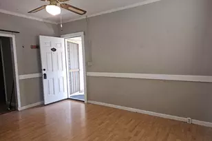 704 SW K St, Grants Pass, OR 97526 - Photo 3