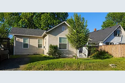 704 SW K Street, Grants Pass, OR 97526 - Photo 1