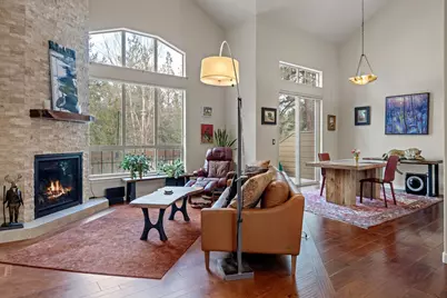 2526 NW Locke Court, Bend, OR 97703 - Photo 5