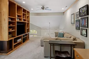 2526 NW Locke Ct, Bend, OR 97703 - Photo 17