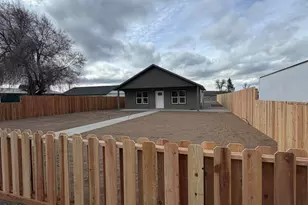 147 Jefferson Ave, Metolius, OR 97741 - Photo 23