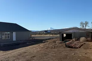 145 Jefferson Ave, Metolius, OR 97741 - Photo 1