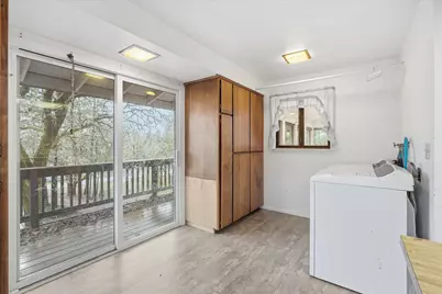 6900 Pleasant Creek Road, Rogue River, OR 97537 - Photo 11