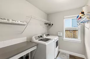 3467 W Antler Ave, Redmond, OR 97756 - Photo 35