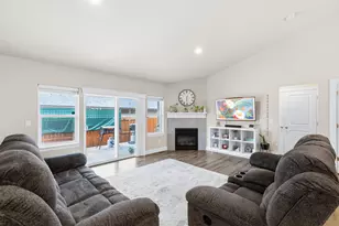 3467 W Antler Ave, Redmond, OR 97756 - Photo 3