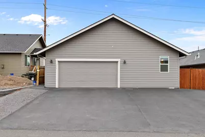 3467 W Antler Avenue, Redmond, OR 97756 - Photo 27