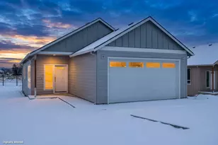 516 SW 6th St, Metolius, OR 97741 - Photo 7