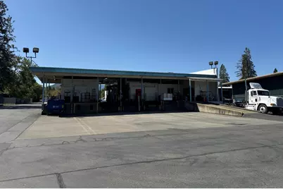 1686 SE N Street, Grants Pass, OR 97526 - Photo 1