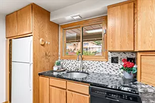 401 Elm St, Phoenix, OR 97535 - Photo 15