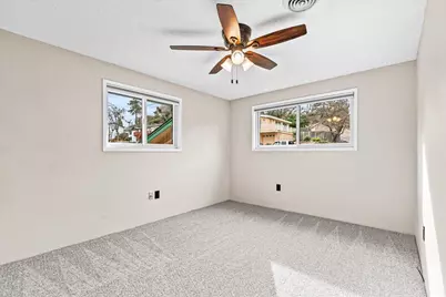 401 Elm Street, Phoenix, OR 97535 - Photo 23