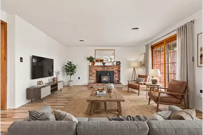 401 Elm Street, Phoenix, OR 97535 - Photo 5