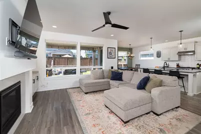 3027 NE Moreno Place, Bend, OR 97701 - Photo 11
