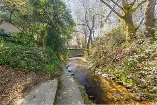 401 SW J St, Grants Pass, OR 97526 - Photo 5