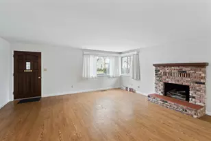 401 SW J St, Grants Pass, OR 97526 - Photo 7