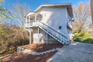 401 SW J St, Grants Pass, OR 97526 - Photo 31