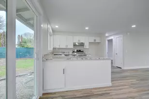 1418 Coquette St, Medford, OR 97504 - Photo 33