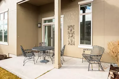 63101 NW Via Cambria, Bend, OR 97703 - Photo 23