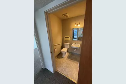 1201 NE 7th Street, Grants Pass, OR 97526 - Photo 23