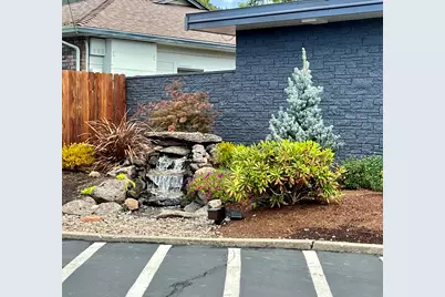 1201 NE 7th Street, Grants Pass, OR 97526 - Photo 5