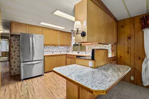 1077 Lee Roze Ln, Grants Pass, OR 97527 - Photo 11