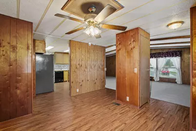 1077 Lee Roze Lane, Grants Pass, OR 97527 - Photo 15