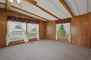 1077 Lee Roze Ln, Grants Pass, OR 97527 - Photo 7