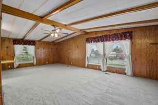 1077 Lee Roze Ln, Grants Pass, OR 97527 - Photo 5