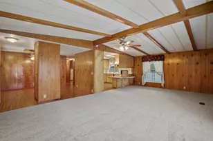 1077 Lee Roze Ln, Grants Pass, OR 97527 - Photo 5