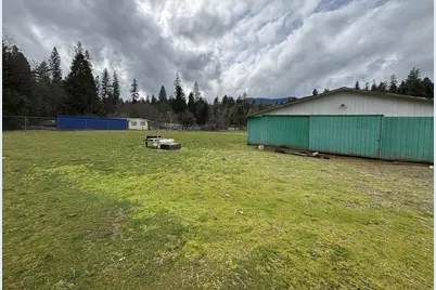 16625 Ford Road, Rogue River, OR 97537 - Photo 29