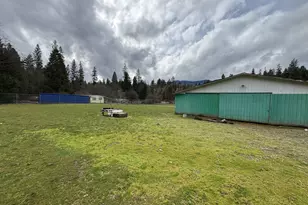 16625 Ford Rd, Rogue River, OR 97537 - Photo 29
