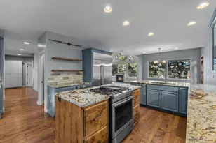 3178 NW Clubhouse Dr, Bend, OR 97703 - Photo 9