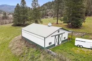 431 Murphy Gulch Rd, Rogue River, OR 97537 - Photo 33