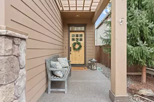 61163 Ambassador Dr, Bend, OR 97702 - Photo 3