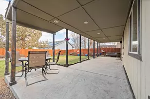 3127 SW Metolius Ave, Redmond, OR 97756 - Photo 23