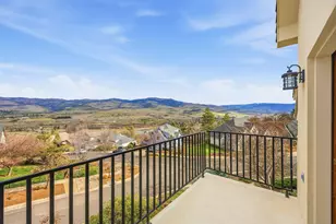 500 Lakota Way, Ashland, OR 97520 - Photo 73