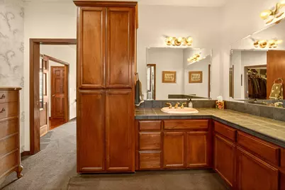 500 Lakota Way, Ashland, OR 97520 - Photo 63