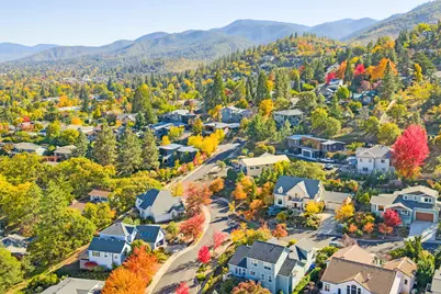 500 Lakota Way, Ashland, OR 97520 - Photo 7