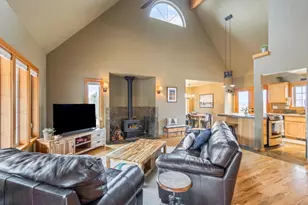 8551 S Red Cloud Ln, Powell Butte, OR 97753 - Photo 13