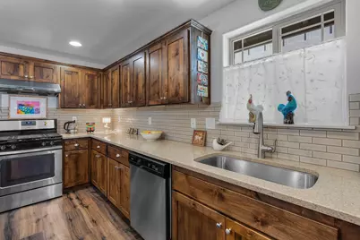 240 NW 30th Street, Redmond, OR 97756 - Photo 13