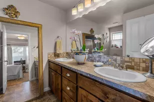 240 NW 30th St, Redmond, OR 97756 - Photo 17