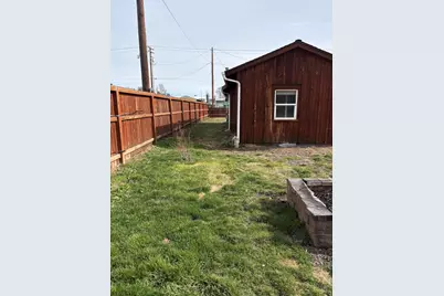 1235 NW Harwood Avenue NW, Prineville, OR 97754 - Photo 5
