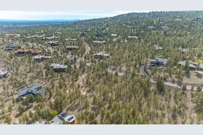 3399 NW Greenleaf Way, Bend, OR 97703 - Photo 15