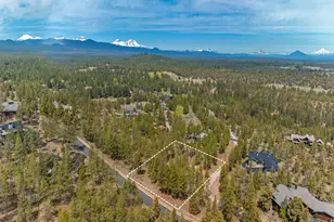 3399 NW Greenleaf Way, Bend, OR 97703 - Photo 1