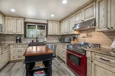 62111 Cody Road, Bend, OR 97701 - Photo 7