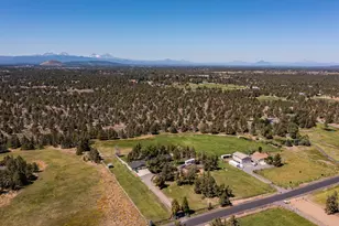 62111 Cody Rd, Bend, OR 97701 - Photo 43
