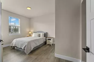 20534 Empire Ave, Bend, OR 97701 - Photo 5